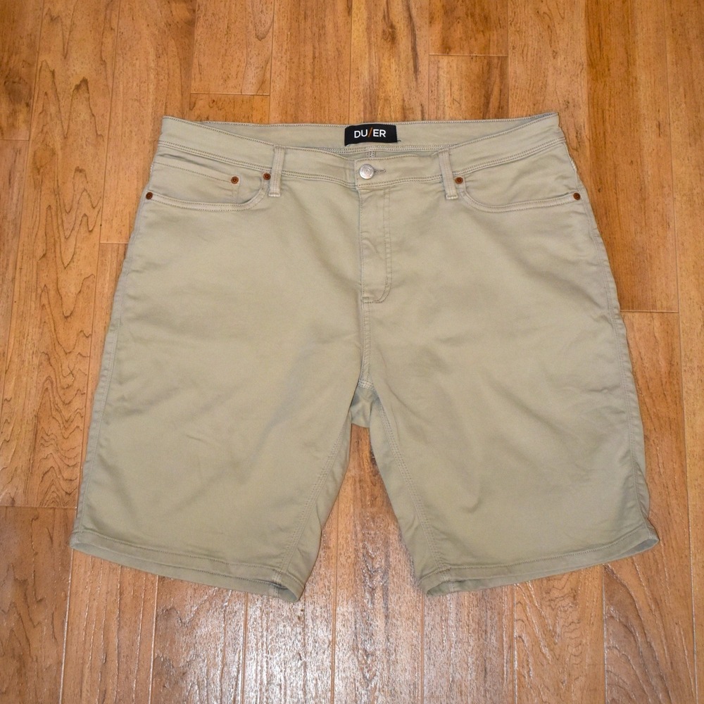 DU/ER N2X Relaxed Fit Shorts Mens 40 Tan Excellent Stretch Performance Khaki